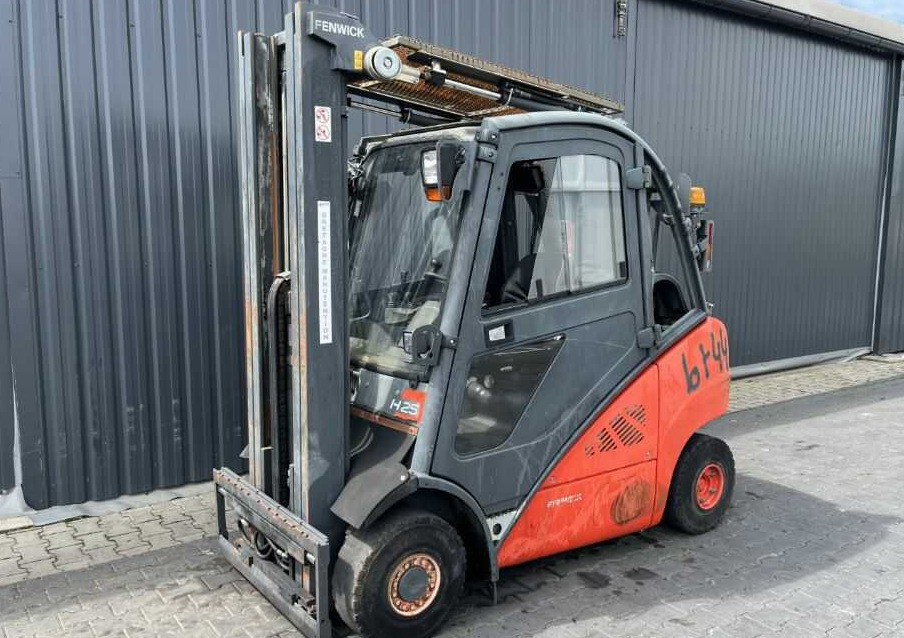 Linde H25T-01 - Dujinis krautuvas: foto 1 Linde H25T-01 - Dujinis krautuvas: foto 1