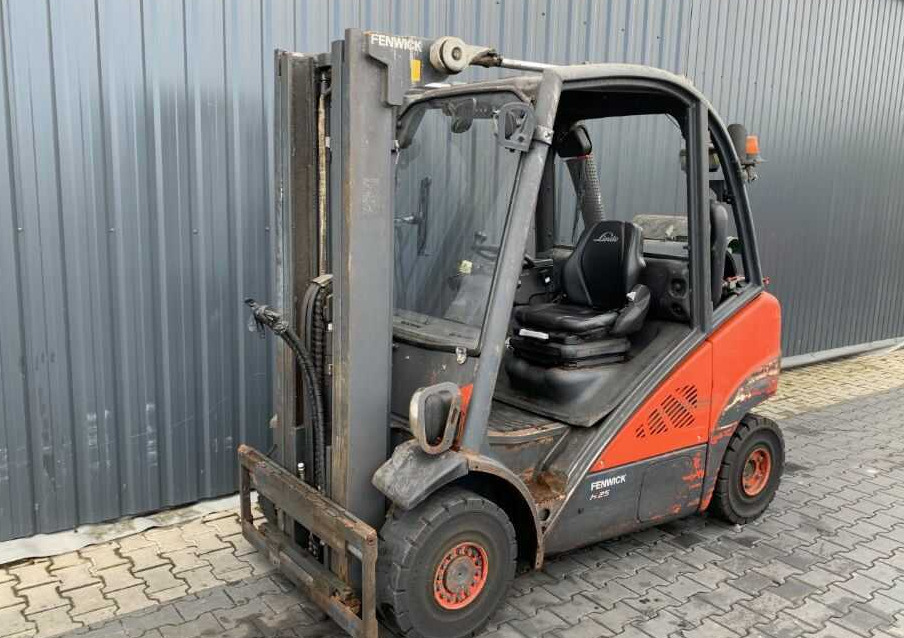 Linde H25T-02 - Dujinis krautuvas: foto 1 Linde H25T-02 - Dujinis krautuvas: foto 1