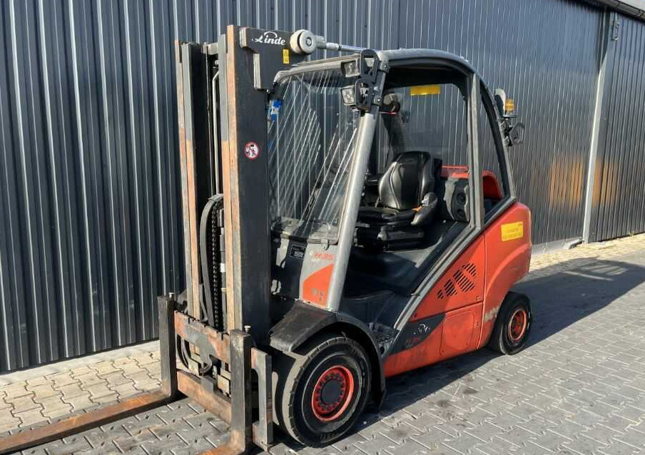 Linde H35T-02 - Dujinis krautuvas: foto 1 Linde H35T-02 - Dujinis krautuvas: foto 1