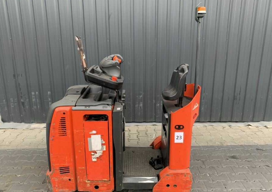 Linde P30C - Elektrinis vilkikas: foto 3 Linde P30C - Elektrinis vilkikas: foto 3