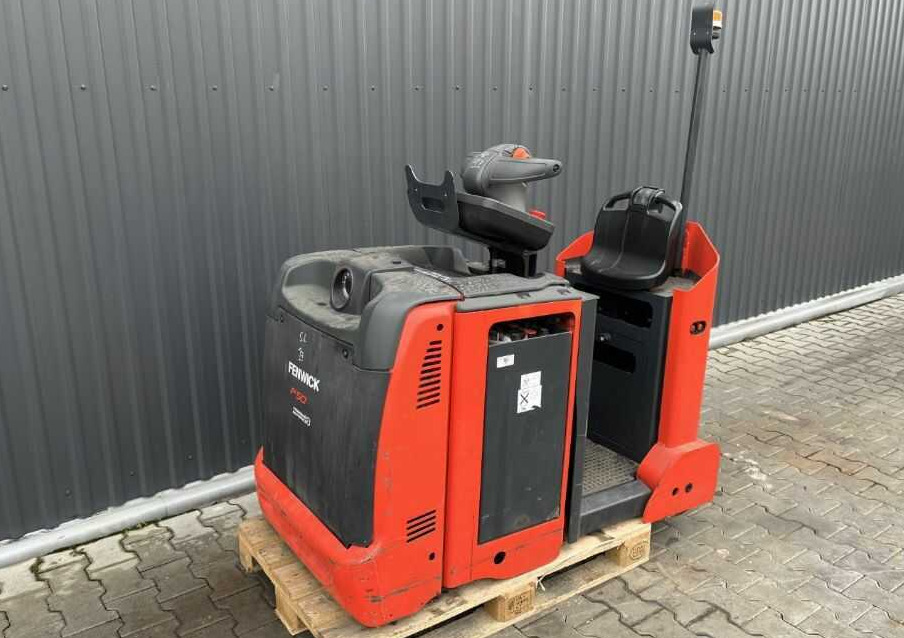Linde P50C - Elektrinis vilkikas: foto 3 Linde P50C - Elektrinis vilkikas: foto 3