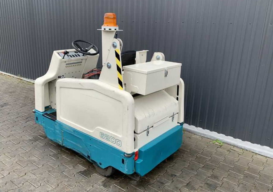 Tennant 6200 - Grindų šlavimo mašina: foto 3 Tennant 6200 - Grindų šlavimo mašina: foto 3
