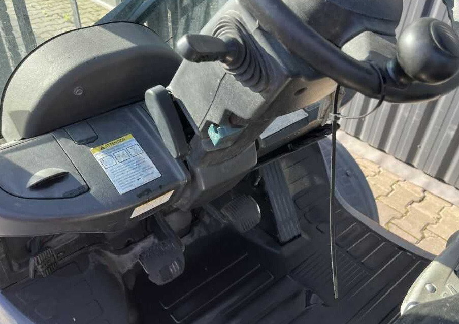 Dyzelinis krautuvas Toyota 8FDF30: foto 6 Dyzelinis krautuvas Toyota 8FDF30: foto 6