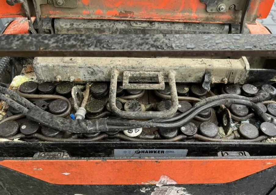 Toyota LPE200 - Padėklų krautuvas: foto 5 Toyota LPE200 - Padėklų krautuvas: foto 5