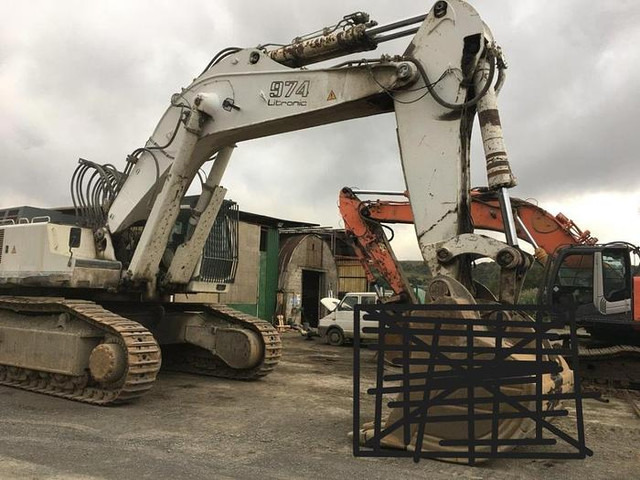 Liebherr R974B SHD - Ekskavatorius: foto 2 Liebherr R974B SHD - Ekskavatorius: foto 2