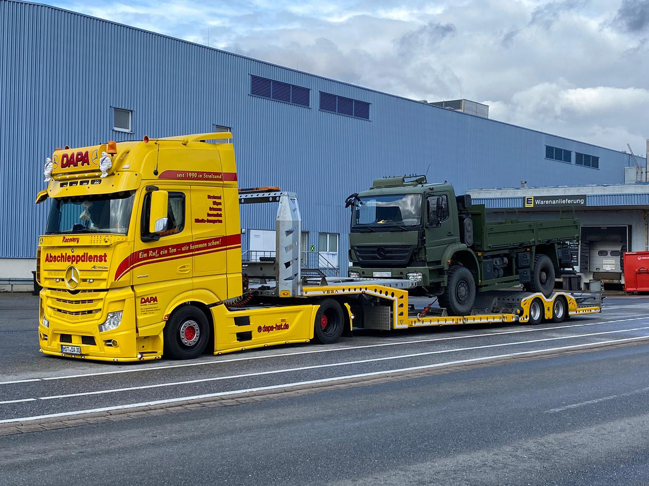 Nauja Autovežis puspriekabė pervežimui sunkiosios technikos VEGA-S (2 AXLE TRUCK CARRIER): foto 12