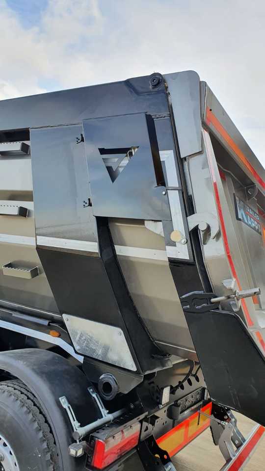 VEGA TARILER ITALIANO TIPPER - Savivartis puspriekabė: foto 5 VEGA TARILER ITALIANO TIPPER - Savivartis puspriekabė: foto 5