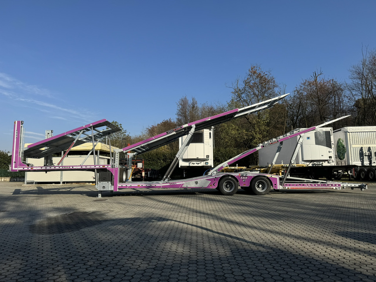 Vega Trailer 2 Axle Jeep Transporter (Vehicles) - Autovežis puspriekabė: foto 3 Vega Trailer 2 Axle Jeep Transporter (Vehicles) - Autovežis puspriekabė: foto 3