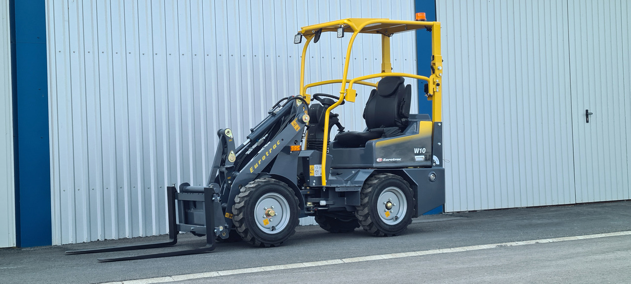 Eurotrac W10 Radlader Hoflader - Šarnyrinis krautuvas: foto 1 Eurotrac W10 Radlader Hoflader - Šarnyrinis krautuvas: foto 1