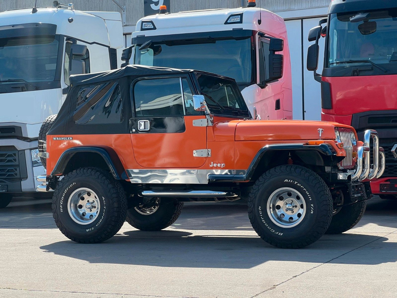 Jeep Wrangler * V8 UMBAU * OLDTIMER * TOP * - Visureigis: foto 4 Jeep Wrangler * V8 UMBAU * OLDTIMER * TOP * - Visureigis: foto 4