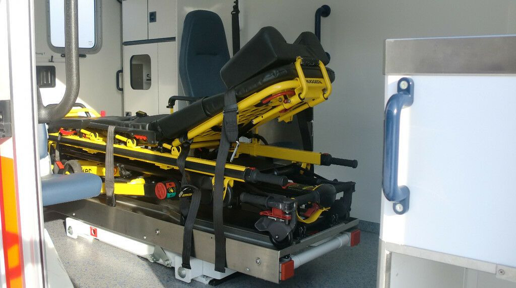 Mercedes-Benz Sprinter 516 CDI 4x4 WAS Koffer // Garantie // Mercedes-Benz Sprinter 516 CDI 4x4 WAS Koffer // Garantie // - Greitosios pagalbos automobilis: foto 5 Mercedes-Benz Sprinter 516 CDI 4x4 WAS Koffer // Garantie // Mercedes-Benz Sprinter 516 CDI 4x4 WAS Koffer // Garantie // - Greitosios pagalbos automobilis: foto 5