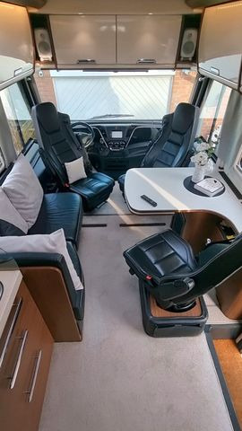 Niesmann + Bischoff Flair 880 BE - Integruotas kemperis: foto 2 Niesmann + Bischoff Flair 880 BE - Integruotas kemperis: foto 2