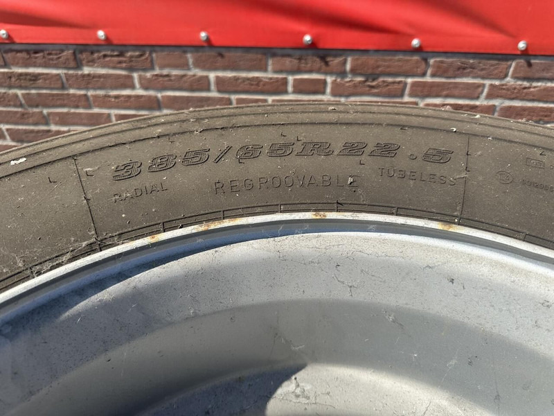 4 Banden 385/65/22.5 - Nieuw - Padanga - Sunkvežimis: foto 5 4 Banden 385/65/22.5 - Nieuw - Padanga - Sunkvežimis: foto 5