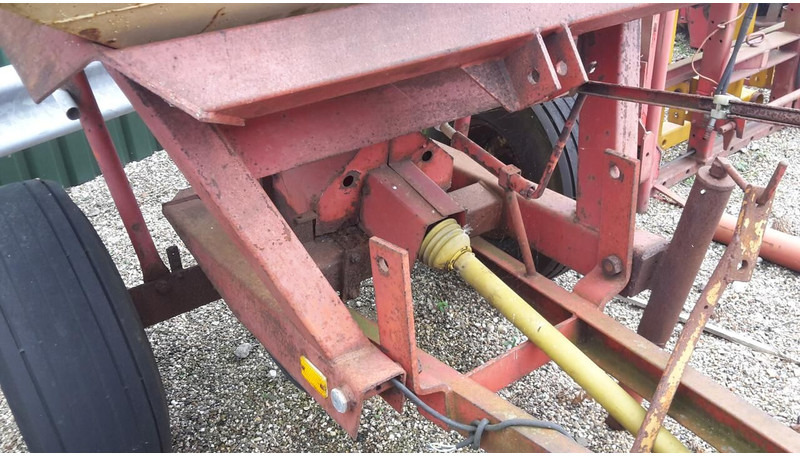 GETROKKEN pendel strooier - Gebruikt - Trąšų barstytuvas: foto 5 GETROKKEN pendel strooier - Gebruikt - Trąšų barstytuvas: foto 5