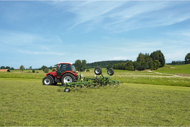 Krone getrokken schudders KWT met wielstel - Šieno grėblys/ Vartytuvas: foto 2 Krone getrokken schudders KWT met wielstel - Šieno grėblys/ Vartytuvas: foto 2