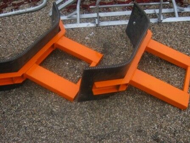 Rubberschuif met lepelinsteek - Sniego peilis: foto 1 Rubberschuif met lepelinsteek - Sniego peilis: foto 1