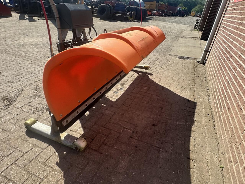 Sneeuwschuif - Gebruikt - Sniego peilis: foto 5 Sneeuwschuif - Gebruikt - Sniego peilis: foto 5