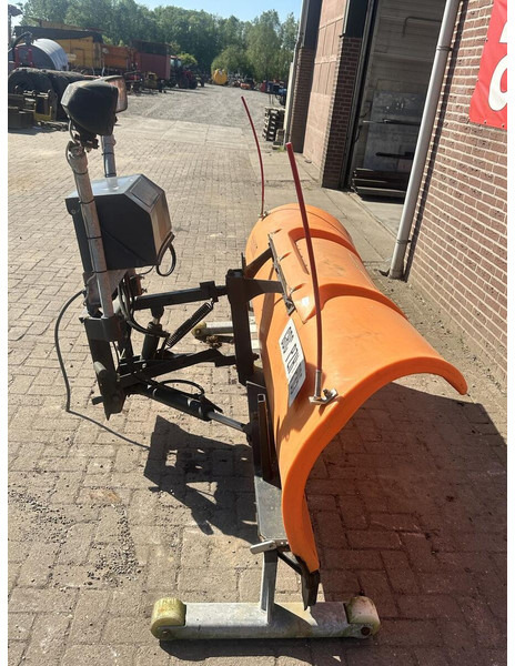 Sneeuwschuif - Gebruikt - Sniego peilis: foto 4 Sneeuwschuif - Gebruikt - Sniego peilis: foto 4