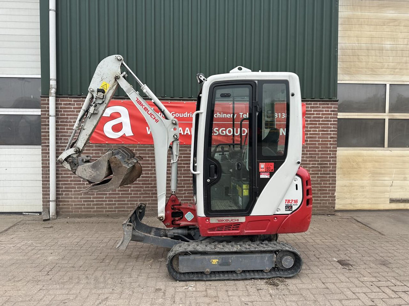 Takeuchi TB216 - Gebruikt - Mini ekskavatorius: foto 1 Takeuchi TB216 - Gebruikt - Mini ekskavatorius: foto 1