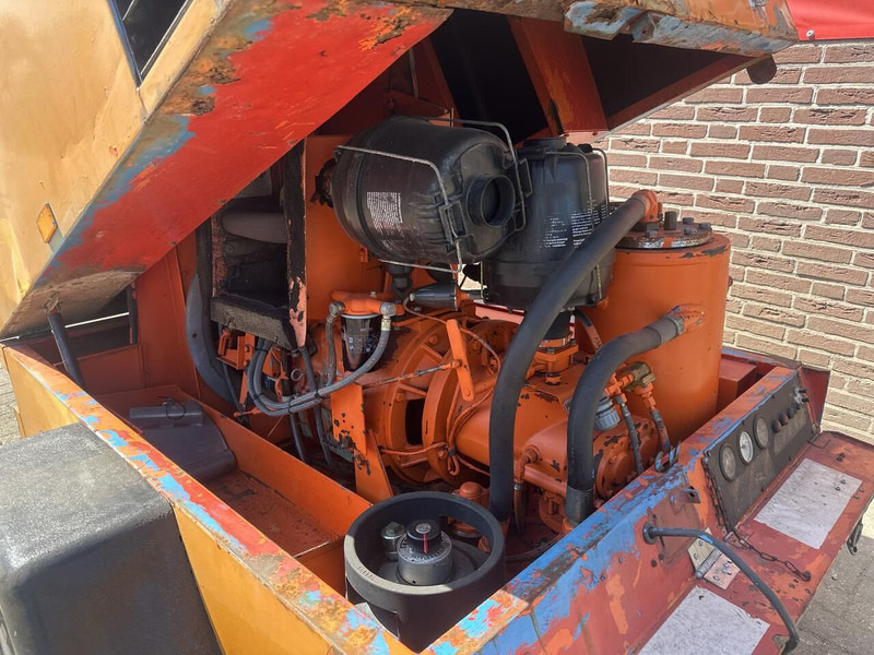 Lucht compressor Mannesmann Demag - Gebruikt - Oro kompresorius: foto 4 Lucht compressor Mannesmann Demag - Gebruikt - Oro kompresorius: foto 4