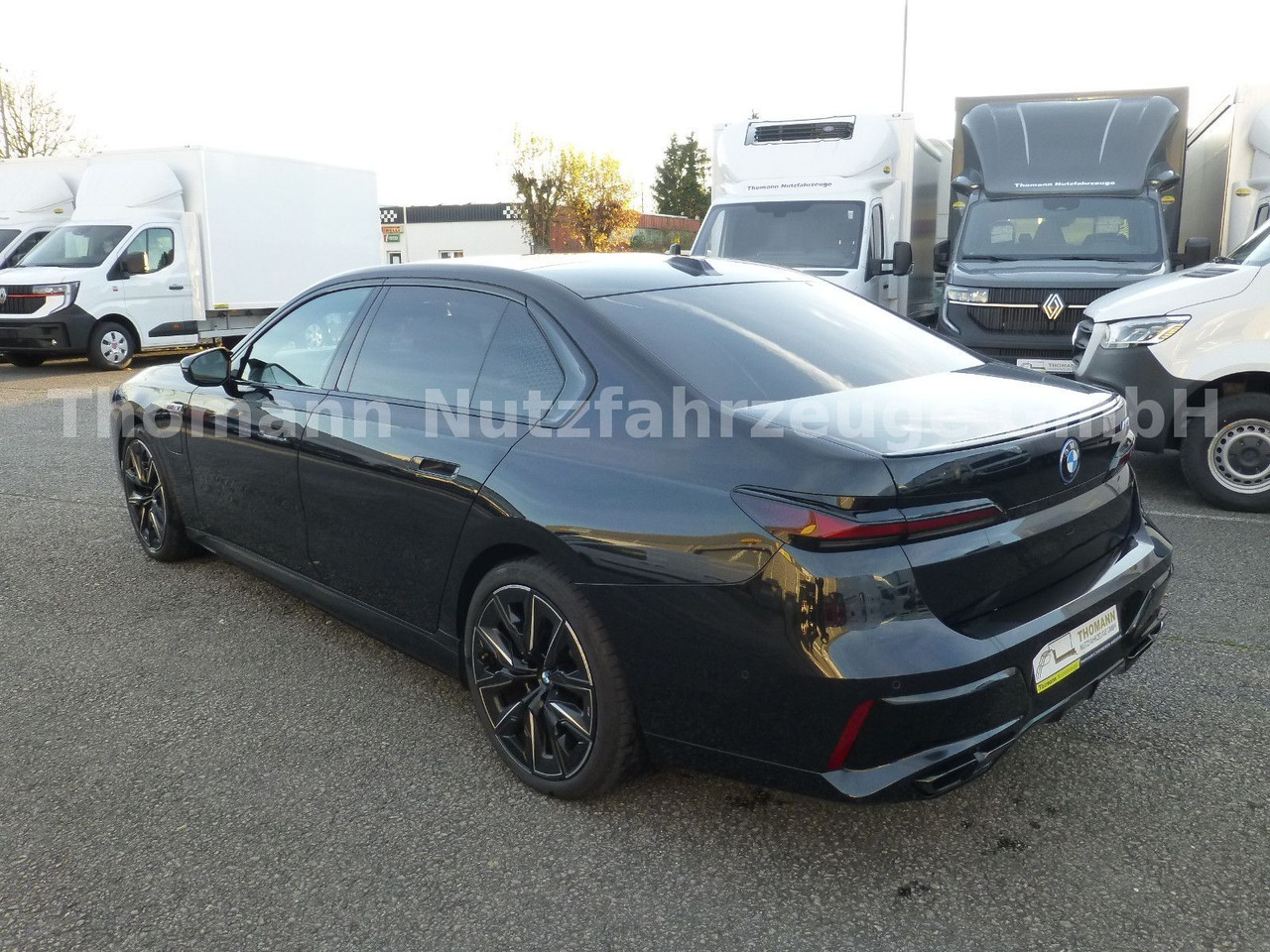 BMW M760 7 M760 e xDrive Cinema Sky Lounge 2x 21 Zol - Sedanas: foto 5 BMW M760 7 M760 e xDrive Cinema Sky Lounge 2x 21 Zol - Sedanas: foto 5