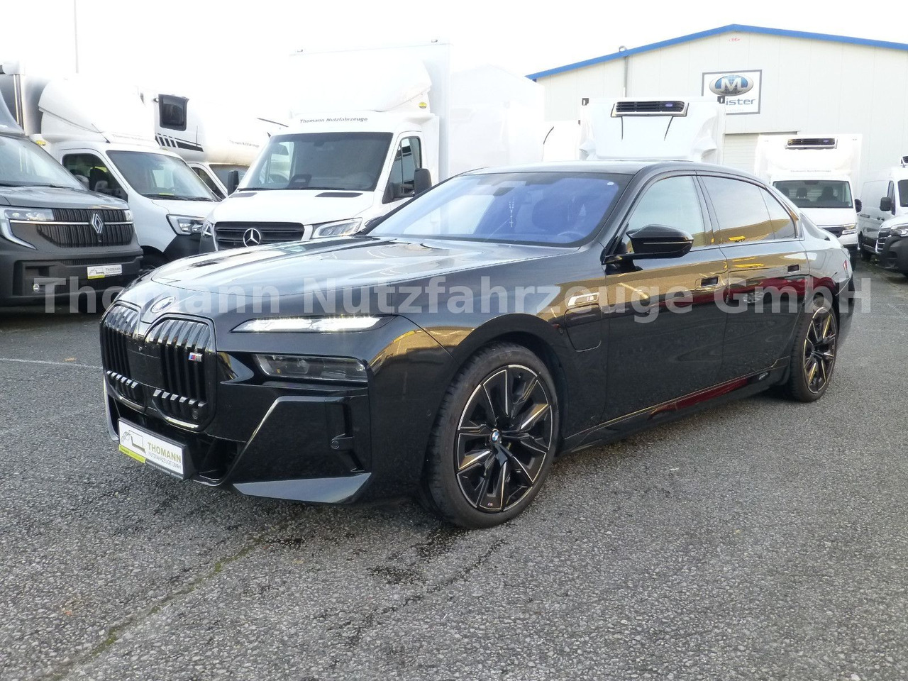 BMW M760 7 M760 e xDrive Cinema Sky Lounge 2x 21 Zol - Sedanas: foto 1 BMW M760 7 M760 e xDrive Cinema Sky Lounge 2x 21 Zol - Sedanas: foto 1