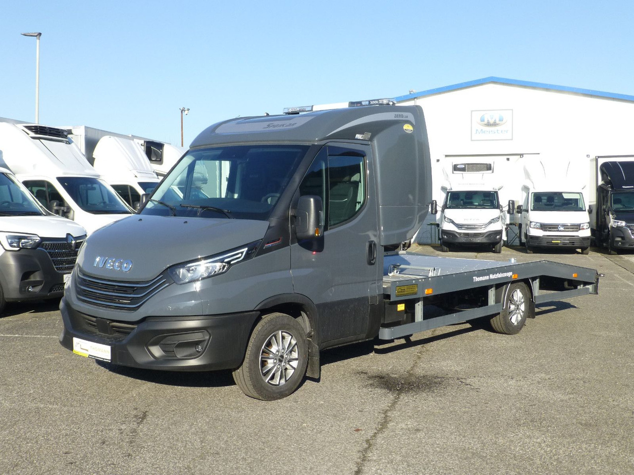 Iveco Daily 35S18 Autotransporter NAVI Schlafkabine - Evakuatorius: foto 1 Iveco Daily 35S18 Autotransporter NAVI Schlafkabine - Evakuatorius: foto 1