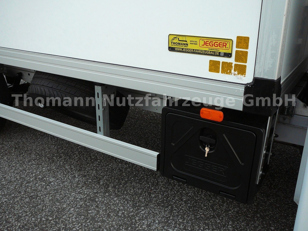 Mercedes-Benz Sprinter 317 CDI Kühlkoffer Xarios 300 LBW - Furgonas šaldytuvas: foto 4 Mercedes-Benz Sprinter 317 CDI Kühlkoffer Xarios 300 LBW - Furgonas šaldytuvas: foto 4