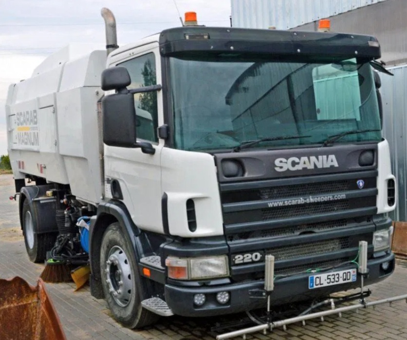 SCANIA 220 Scarab Magnum - Gatvių šlavimo mašina: foto 1 SCANIA 220 Scarab Magnum - Gatvių šlavimo mašina: foto 1