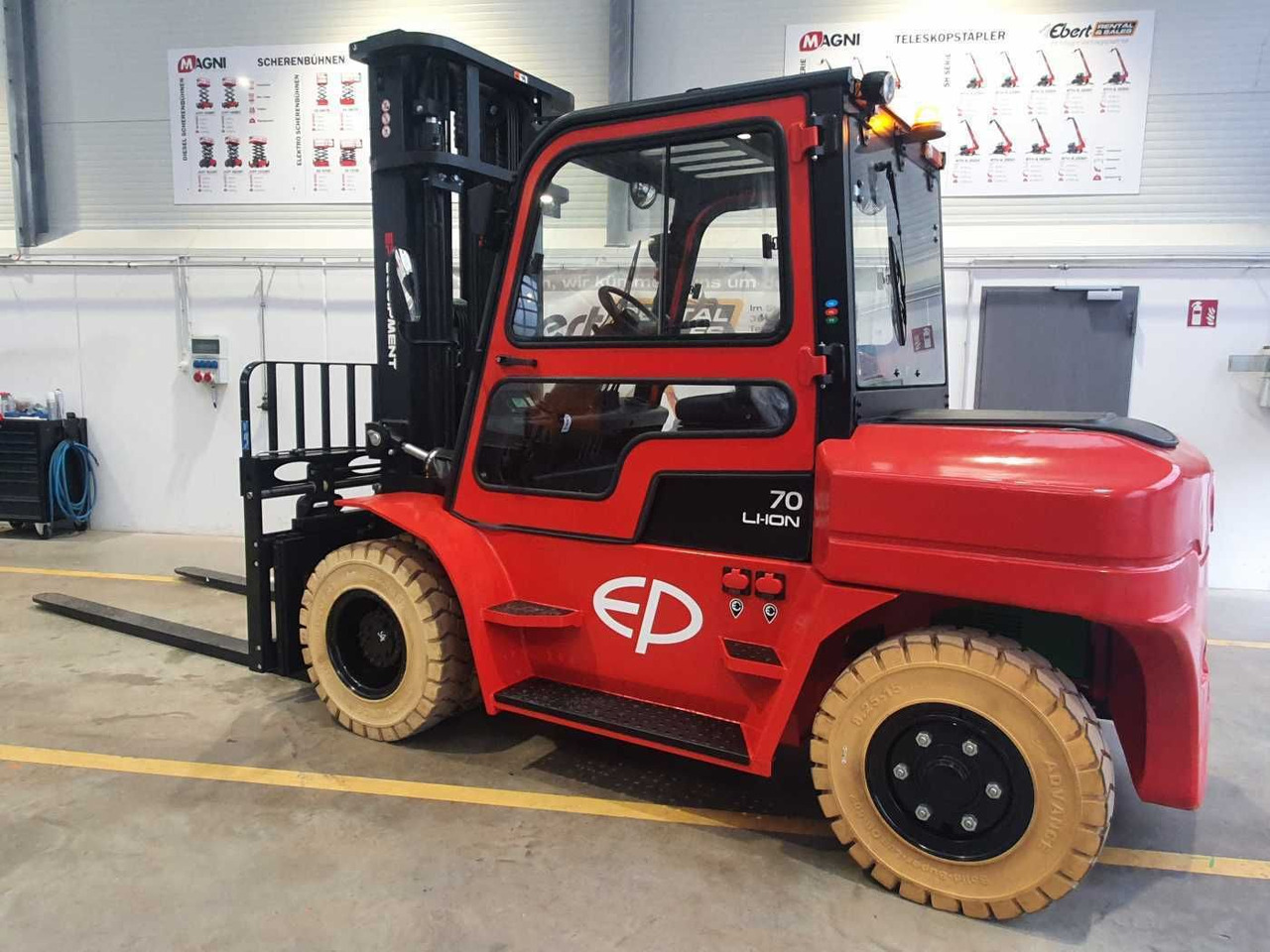 EP Equipment EFL 702 / 7T / Triplex: 5,40m / ZVG - Elektrinis krautuvas: foto 3 EP Equipment EFL 702 / 7T / Triplex: 5,40m / ZVG - Elektrinis krautuvas: foto 3