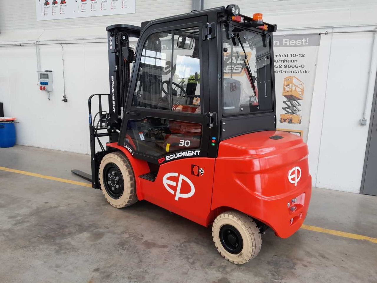 EP Equipment EFL303 / 3,0T / Triplex: 4,80m / SS - Elektrinis krautuvas: foto 3 EP Equipment EFL303 / 3,0T / Triplex: 4,80m / SS - Elektrinis krautuvas: foto 3