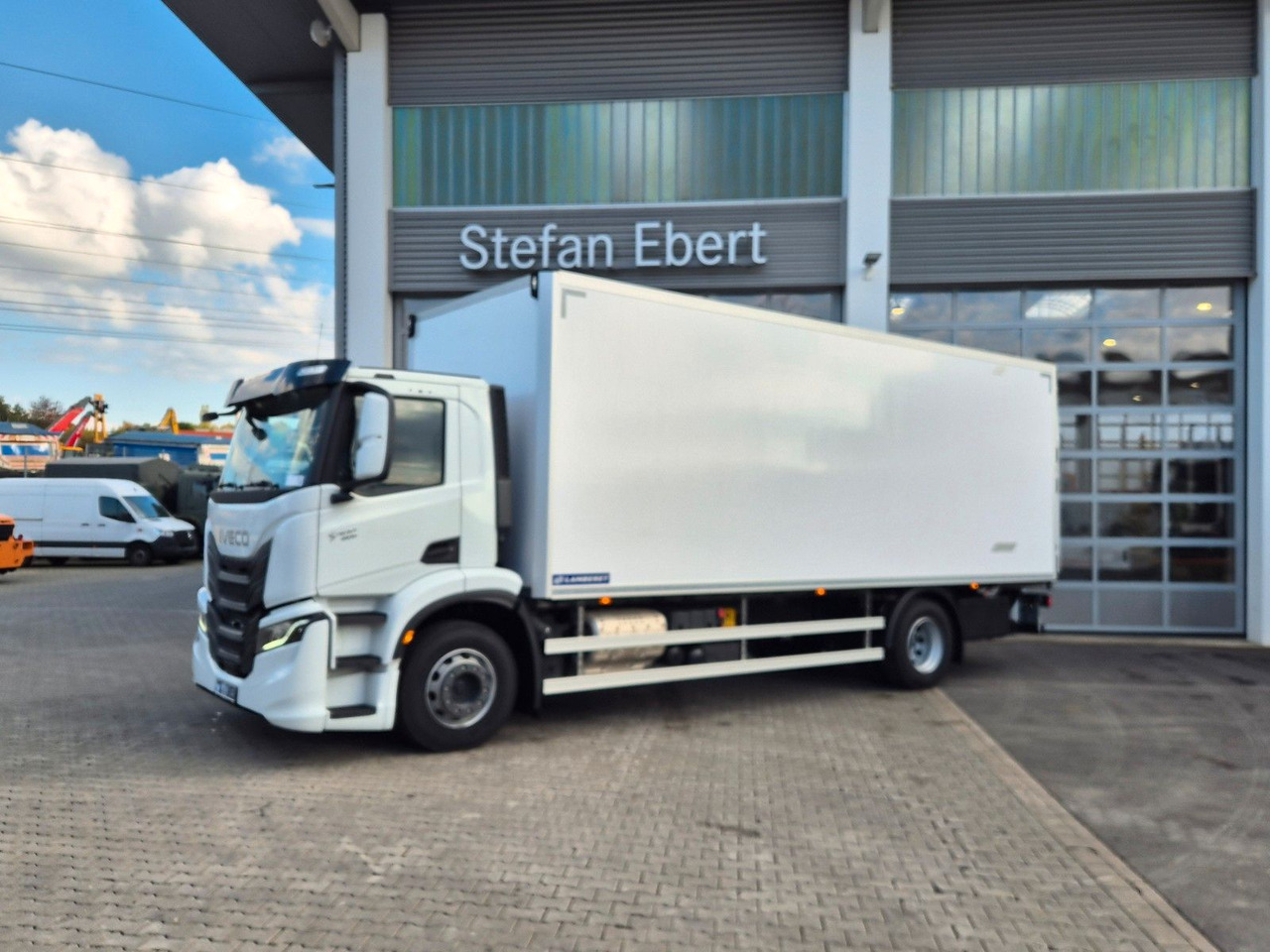 Iveco AD190S40/FP Lamberet Mitsubishi LBW Tür AHK - Refrižeratorius sunkvežimis: foto 3 Iveco AD190S40/FP Lamberet Mitsubishi LBW Tür AHK - Refrižeratorius sunkvežimis: foto 3