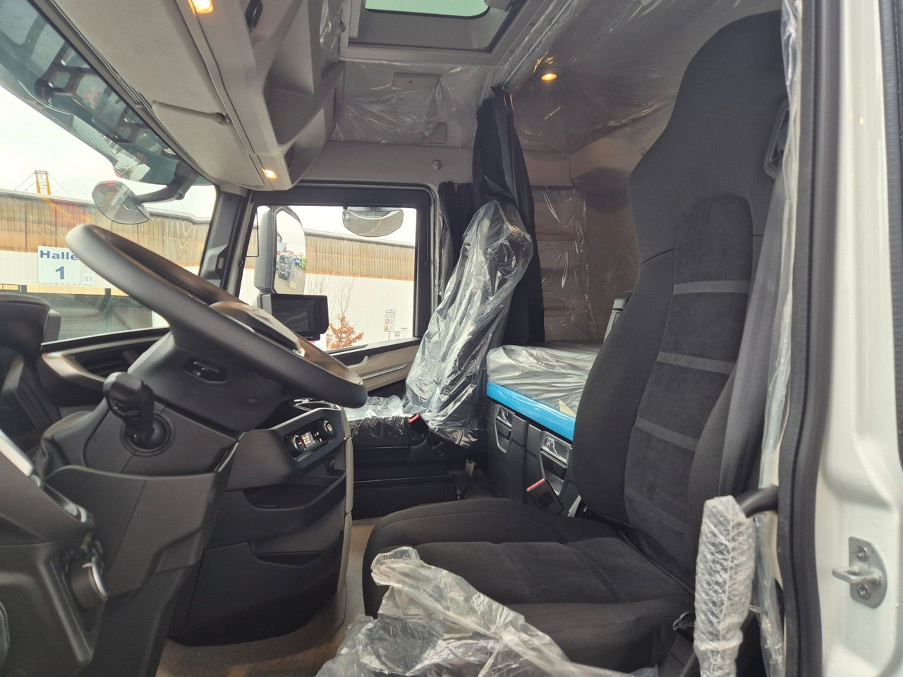 Gėrimų tiekimo sunkvežimis Iveco AS260S50Y/FS 6x2 Böse Schwenkwand + LBW 2 x AHK: foto 15 Gėrimų tiekimo sunkvežimis Iveco AS260S50Y/FS 6x2 Böse Schwenkwand + LBW 2 x AHK: foto 15