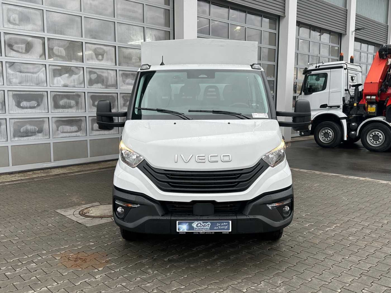 Iveco Daily 50C18H A8 DoKa *AHK*Automatik*7-Sitze* - Bortinis automobilis, Komercinis automobilis su dviguba kabina: foto 2 Iveco Daily 50C18H A8 DoKa *AHK*Automatik*7-Sitze* - Bortinis automobilis, Komercinis automobilis su dviguba kabina: foto 2