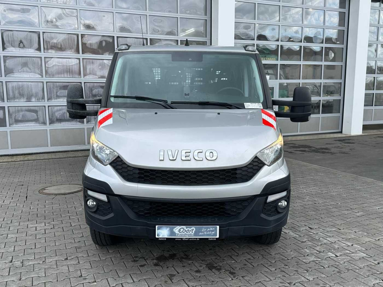 Iveco Daily 70C17 DoKa Pritsche + Kran *Standh* - Bortinis automobilis: foto 2 Iveco Daily 70C17 DoKa Pritsche + Kran *Standh* - Bortinis automobilis: foto 2