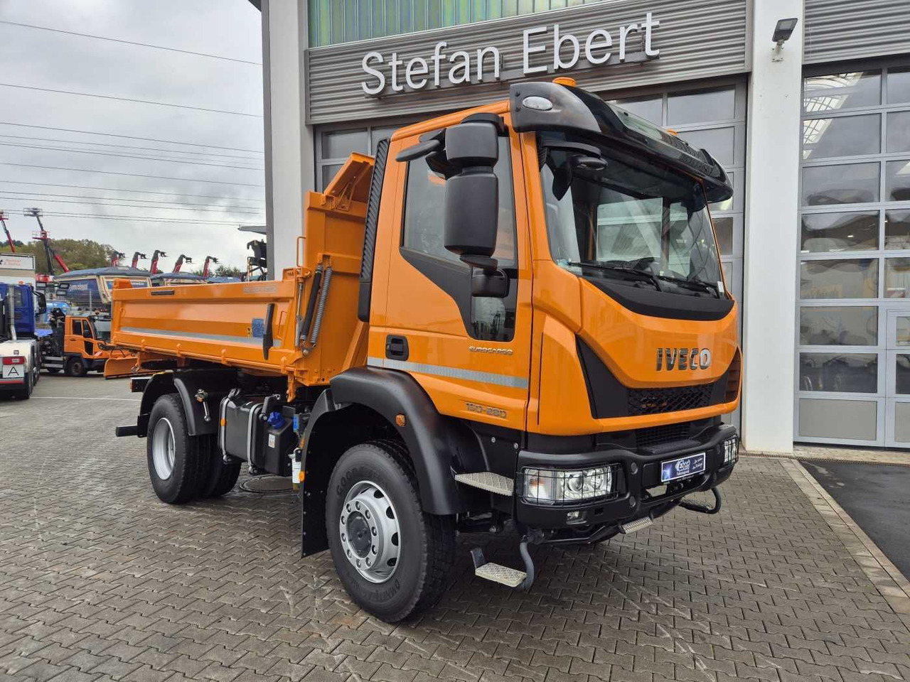 Iveco ML150E28W 4x4 Meiller Dreiseitenkipper 2xAHK - Savivartis sunkvežimis: foto 3 Iveco ML150E28W 4x4 Meiller Dreiseitenkipper 2xAHK - Savivartis sunkvežimis: foto 3
