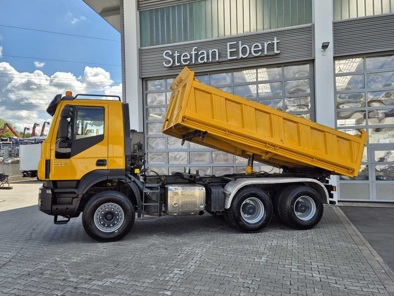 Iveco Trakker AD380T50 6x4 Kipper/SZM Wechselsystem - Savivartis sunkvežimis: foto 4 Iveco Trakker AD380T50 6x4 Kipper/SZM Wechselsystem - Savivartis sunkvežimis: foto 4