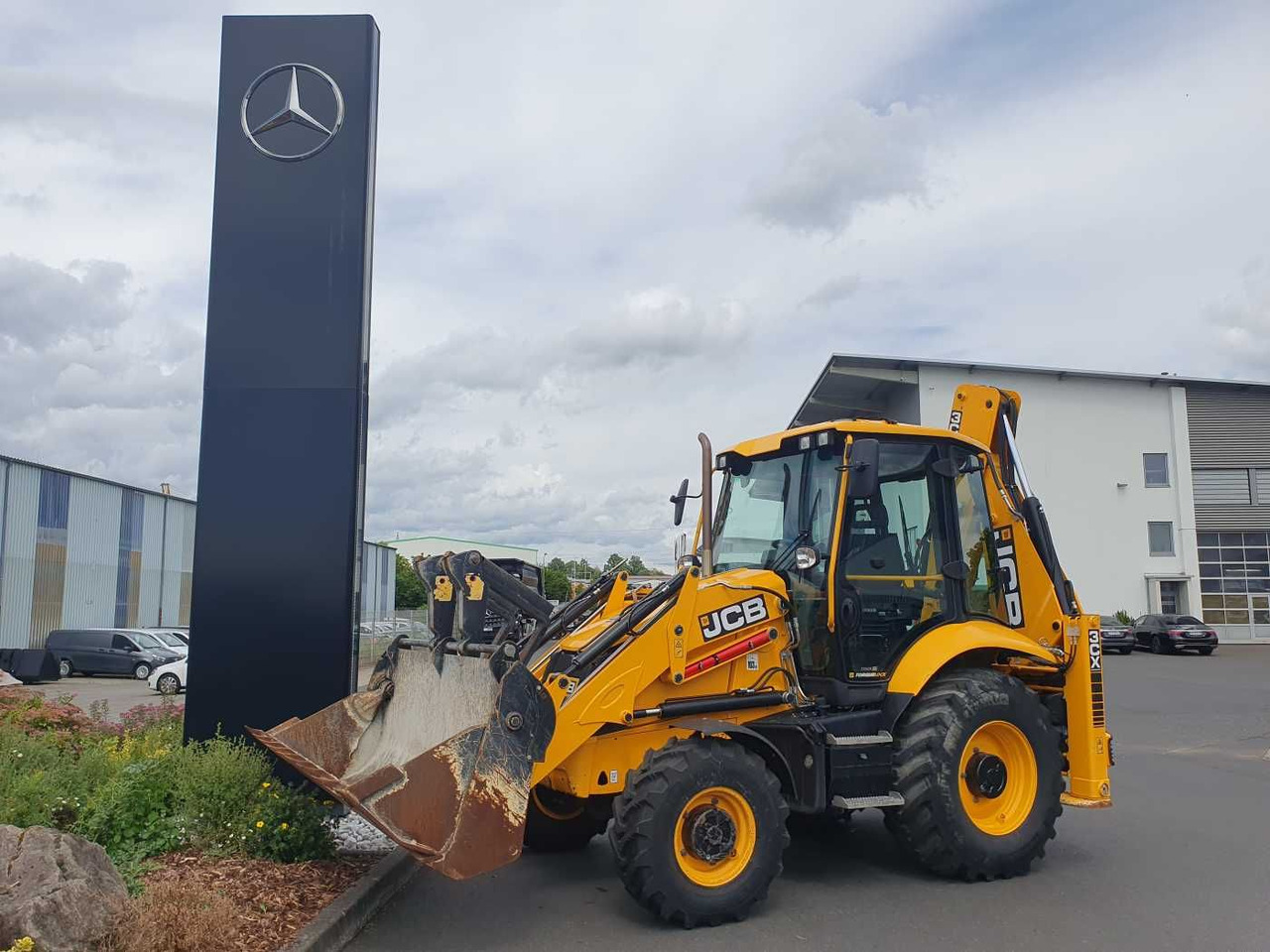 JCB 3CX / Gabel & 4in1 Schaufel / nur 1.561h / 2022 - Ekskavatorius-krautuvas: foto 1 JCB 3CX / Gabel & 4in1 Schaufel / nur 1.561h / 2022 - Ekskavatorius-krautuvas: foto 1