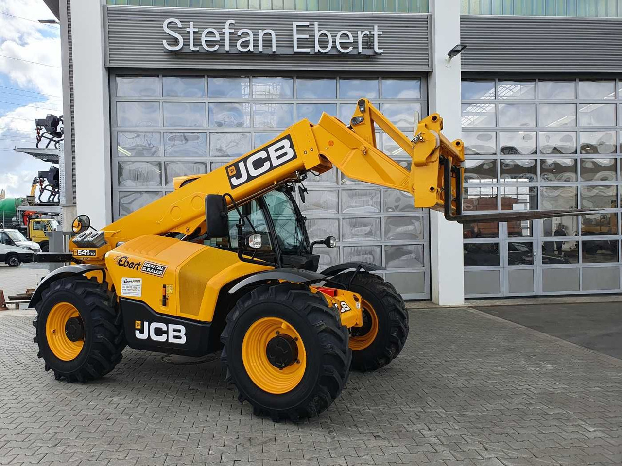 JCB 541-70 / nur 438h / 2022 / 4.100kg / 7m / 109PS - Teleskopinis krautuvas: foto 1 JCB 541-70 / nur 438h / 2022 / 4.100kg / 7m / 109PS - Teleskopinis krautuvas: foto 1