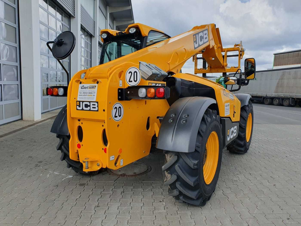 JCB 541-70 / nur 438h / 2022 / 4.100kg / 7m / 109PS - Teleskopinis krautuvas: foto 3 JCB 541-70 / nur 438h / 2022 / 4.100kg / 7m / 109PS - Teleskopinis krautuvas: foto 3