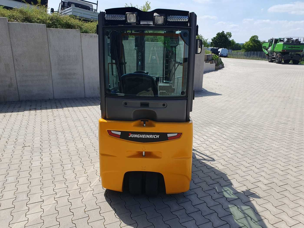Jungheinrich EFG 215 / Triplex: 4.25m! / SS / 2.472h! / 2020 - Elektrinis krautuvas: foto 4 Jungheinrich EFG 215 / Triplex: 4.25m! / SS / 2.472h! / 2020 - Elektrinis krautuvas: foto 4