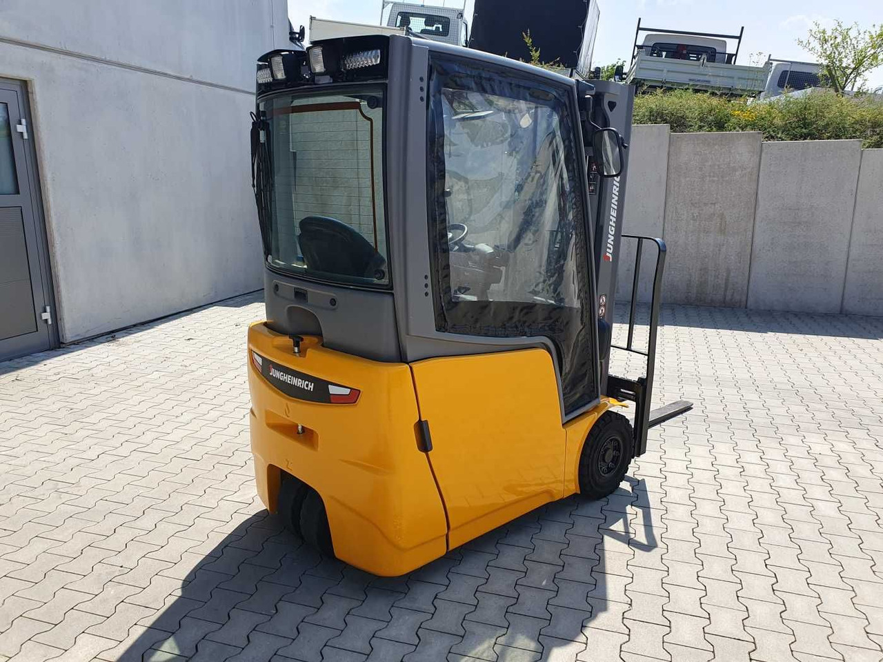 Jungheinrich EFG 215 / Triplex 4.25m / SS / nur 1.680h / 2021 - Elektrinis krautuvas: foto 3 Jungheinrich EFG 215 / Triplex 4.25m / SS / nur 1.680h / 2021 - Elektrinis krautuvas: foto 3