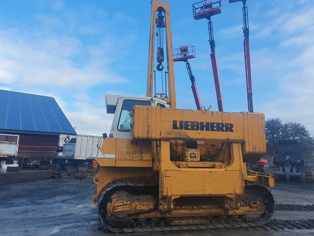 Liebherr RL 42 B / Rohrleger / Pipelayer / nur 4.861h! Liebherr RL 42 B / Rohrleger / Pipelayer / nur 4.861h! - Buldozeris: foto 5 Liebherr RL 42 B / Rohrleger / Pipelayer / nur 4.861h! Liebherr RL 42 B / Rohrleger / Pipelayer / nur 4.861h! - Buldozeris: foto 5
