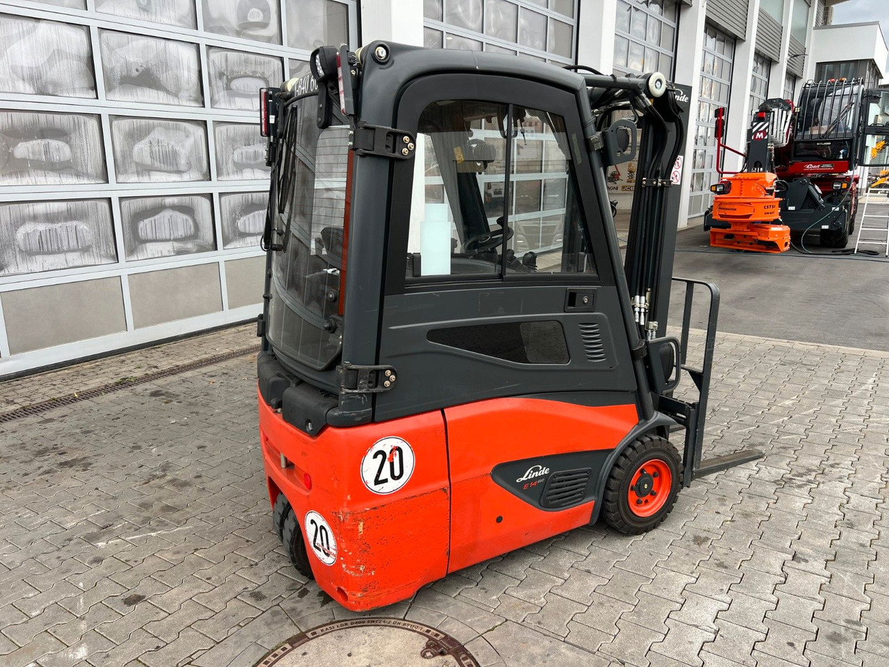 Linde E14 - 01 / Triplex: 4.10m! / SS / nur 2.612h! - Elektrinis krautuvas: foto 3 Linde E14 - 01 / Triplex: 4.10m! / SS / nur 2.612h! - Elektrinis krautuvas: foto 3