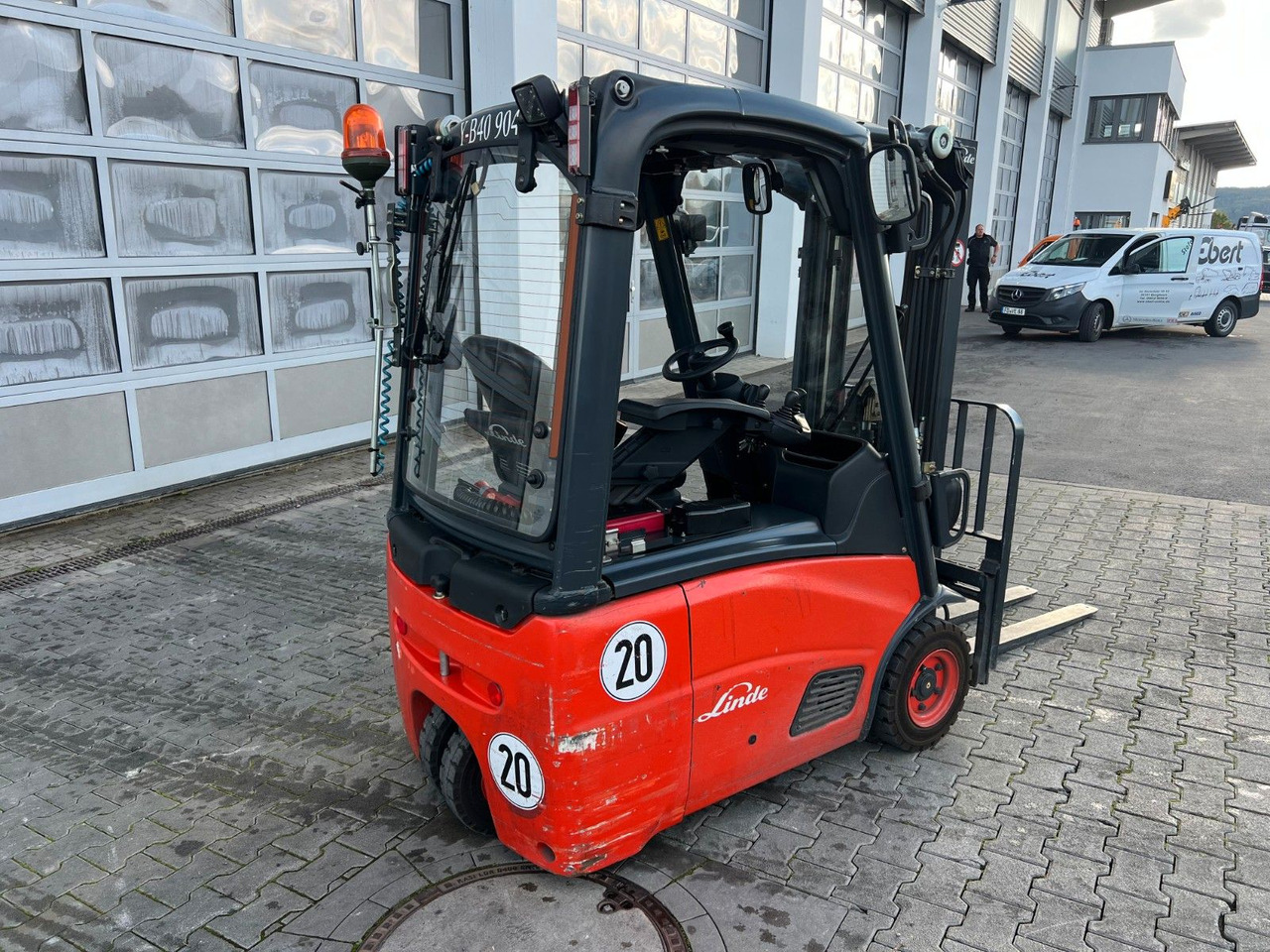Linde E14 - 01 / Triplex: 4.10m! / SS / nur 986h! - Elektrinis krautuvas: foto 4 Linde E14 - 01 / Triplex: 4.10m! / SS / nur 986h! - Elektrinis krautuvas: foto 4