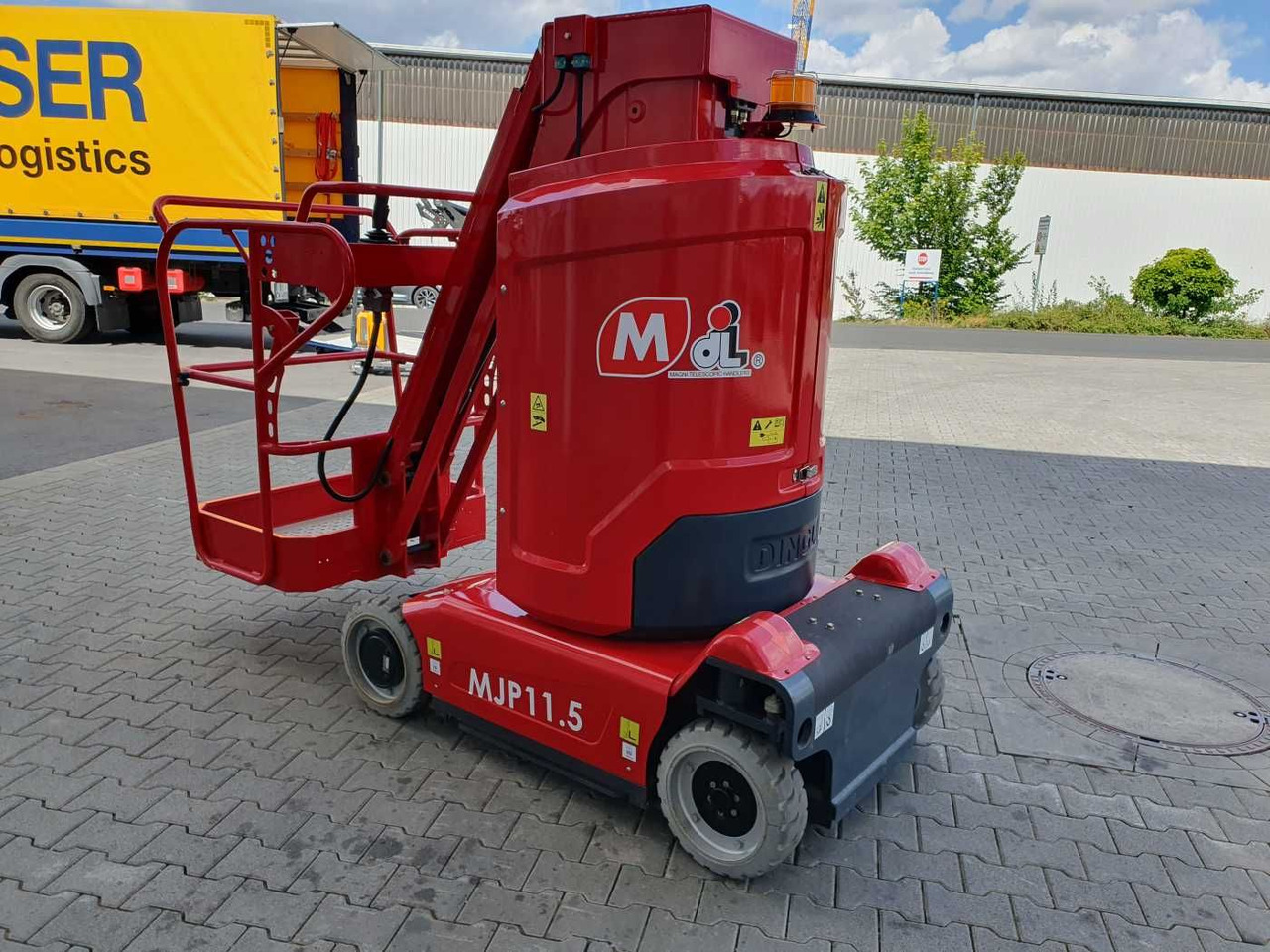 Magni MJP11.5 / Mastbühne / 11,2m! / nur 49h! - Autobokštelio: foto 5 Magni MJP11.5 / Mastbühne / 11,2m! / nur 49h! - Autobokštelio: foto 5