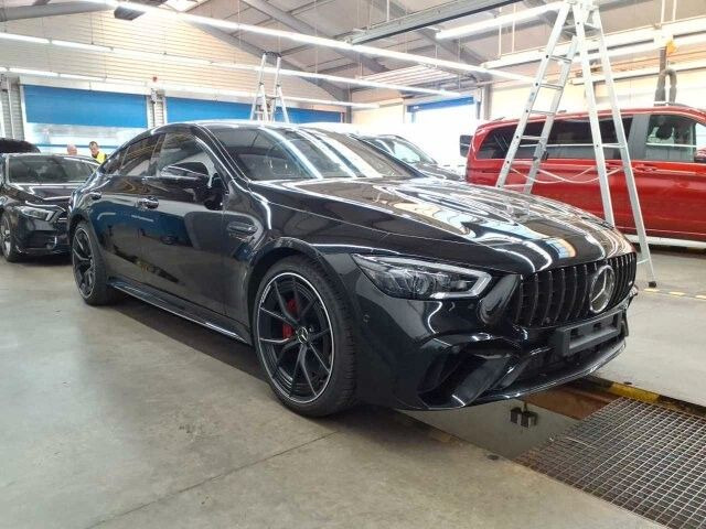 Mercedes-Benz AMG 63 4M Pano+AirM+Burm+Massage+360+AGA+ - Kupė: foto 2 Mercedes-Benz AMG 63 4M Pano+AirM+Burm+Massage+360+AGA+ - Kupė: foto 2