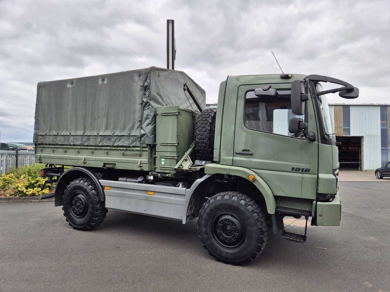 Mercedes-Benz Atego 1018 A 4x4 Singlebereifung 6 Stück vorh. - Platforminis/ Bortinis sunkvežimis: foto 5 Mercedes-Benz Atego 1018 A 4x4 Singlebereifung 6 Stück vorh. - Platforminis/ Bortinis sunkvežimis: foto 5