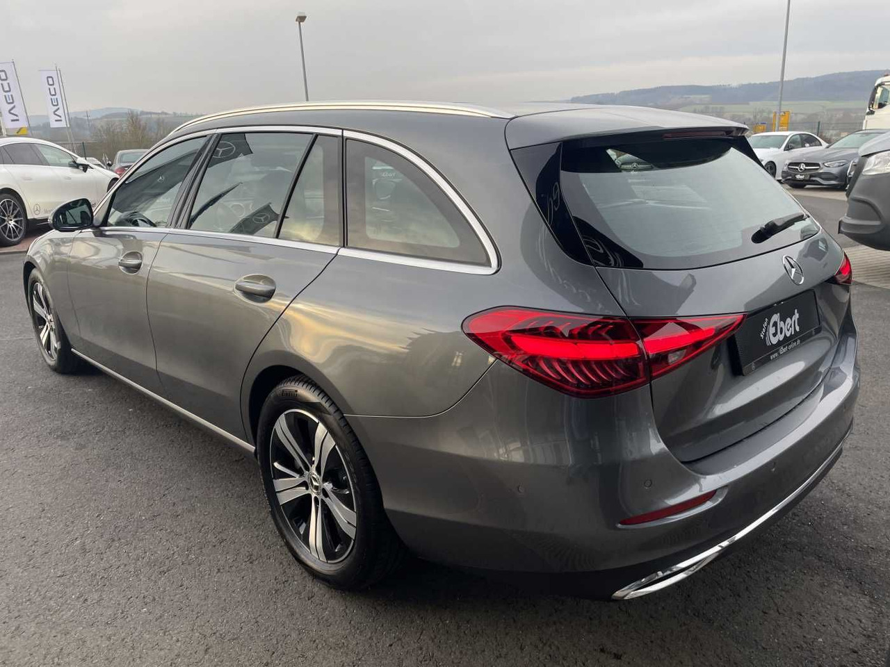 Mercedes-Benz C 180 T 9G AVANTGARDE+R-Kamera +PANO+SHZ+SPIEGEL - Lengvasis automobilis: foto 3 Mercedes-Benz C 180 T 9G AVANTGARDE+R-Kamera +PANO+SHZ+SPIEGEL - Lengvasis automobilis: foto 3