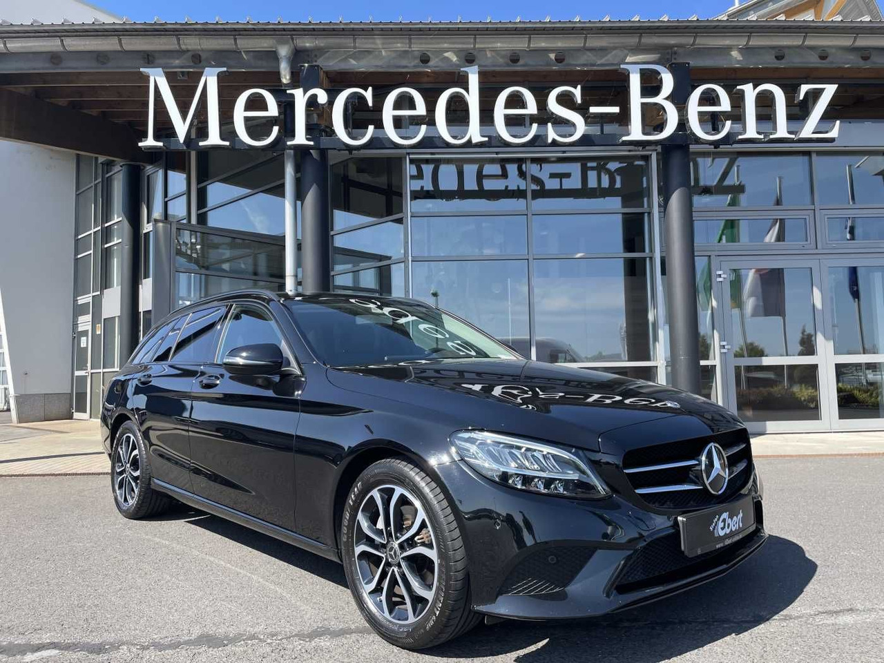 Mercedes-Benz C 220 d T 9G Avantgarde R-Kamera+AHK +Burmester+ - Lengvasis automobilis: foto 1 Mercedes-Benz C 220 d T 9G Avantgarde R-Kamera+AHK +Burmester+ - Lengvasis automobilis: foto 1